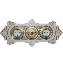Рамка 3 местная D80, светлый шпон, фигурная, Д0013С ГусевЪ