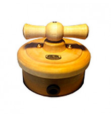 Ретро выключатель проходной с деревянной крышкой, латунь, 12293Р-100 ГусевЪ, одноклавишный